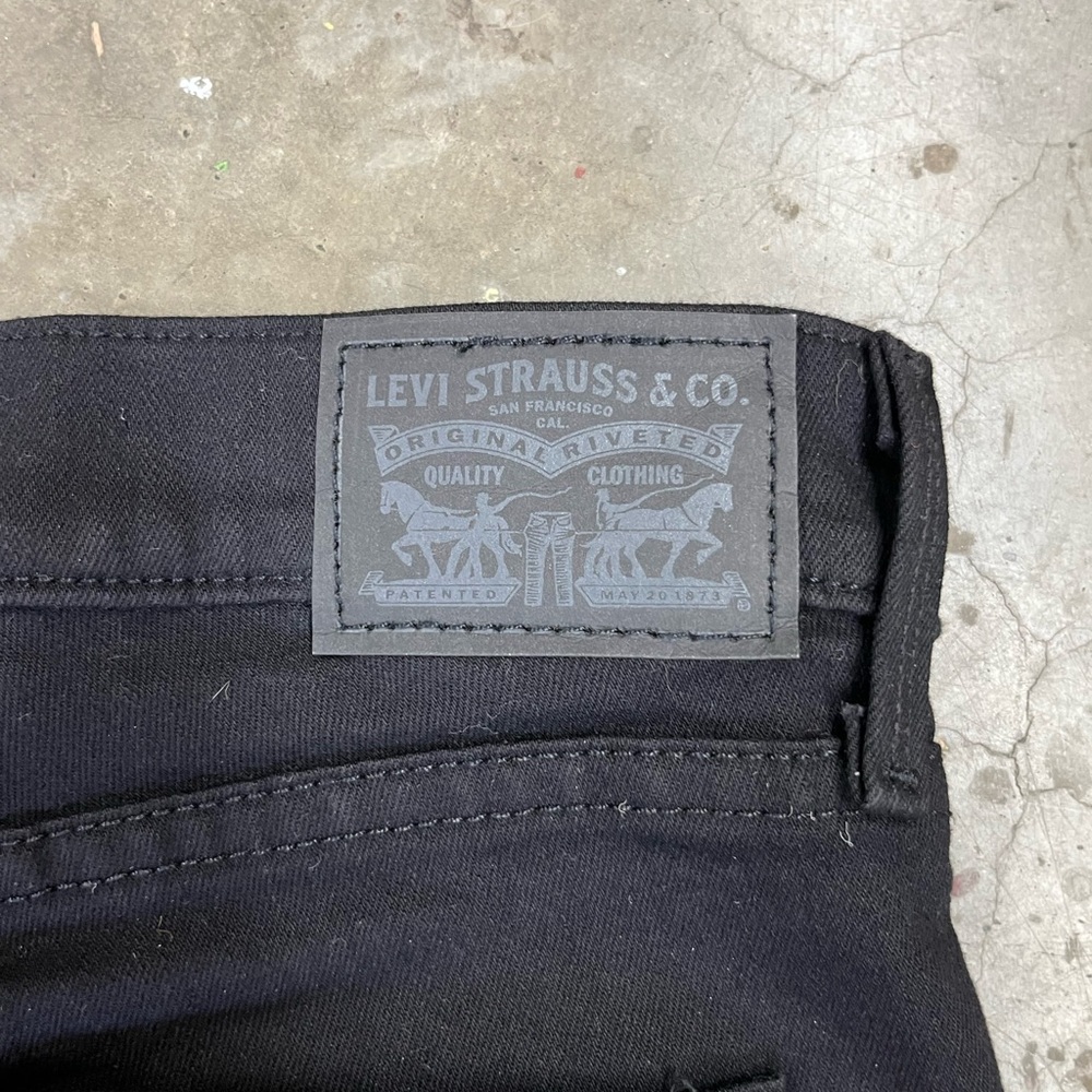 Levi's Black Jeans